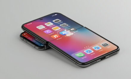 Apple May Stagger Next Year’s iPhones to Make Way for a Foldable